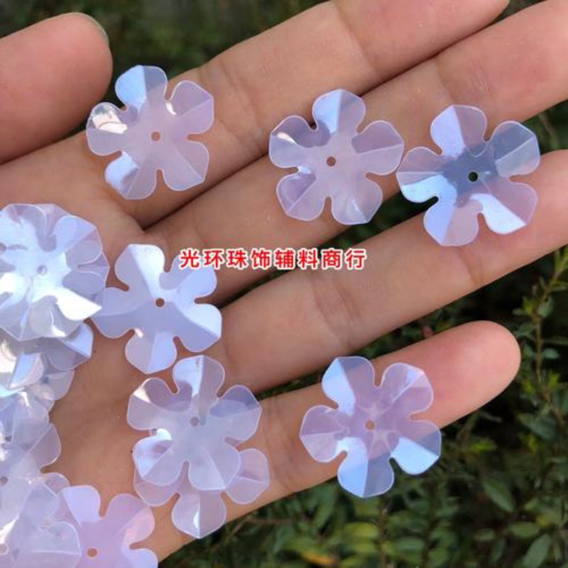 婚纱辅料批发：行业动态与未来趋势